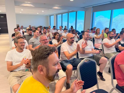 1xTEAM gathered in the conference hall for the workshop